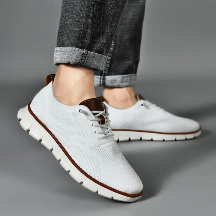 Sneakers légères et respirantes pour hommes, idéales pour pieds larges. Confort orthopédique tout au long de la journée.