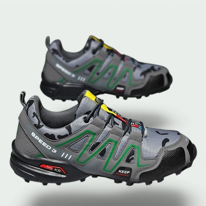 Chaussures de randonnée hommes polyvalentes, imperméables, garantissant confort et robustesse sur tous sentiers.