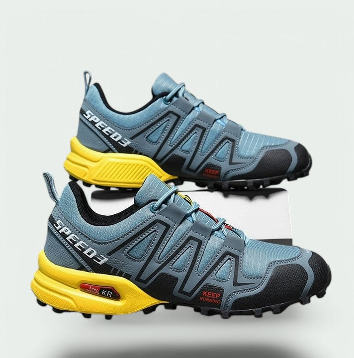 Chaussures de randonnée hommes imperméables, offrant confort et adhérence robuste pour sentiers et montagne.