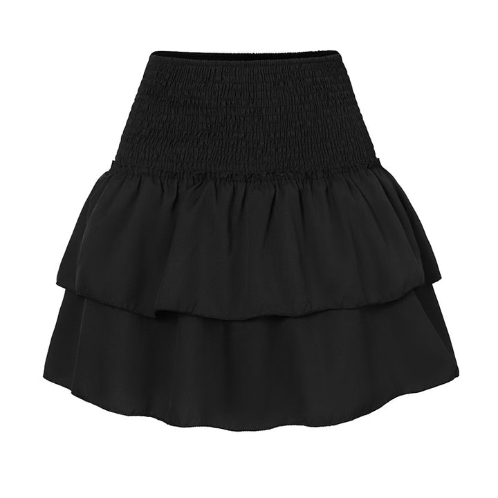 Découvrez notre mini-jupe femme, parfaite pour l'été, le printemps, confortable et élégante avec short intégré.