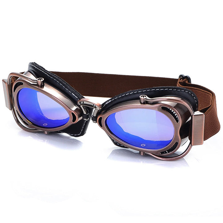 Lunettes de moto pliables ouvertes, prêtes à l'emploi, style classique et protection.