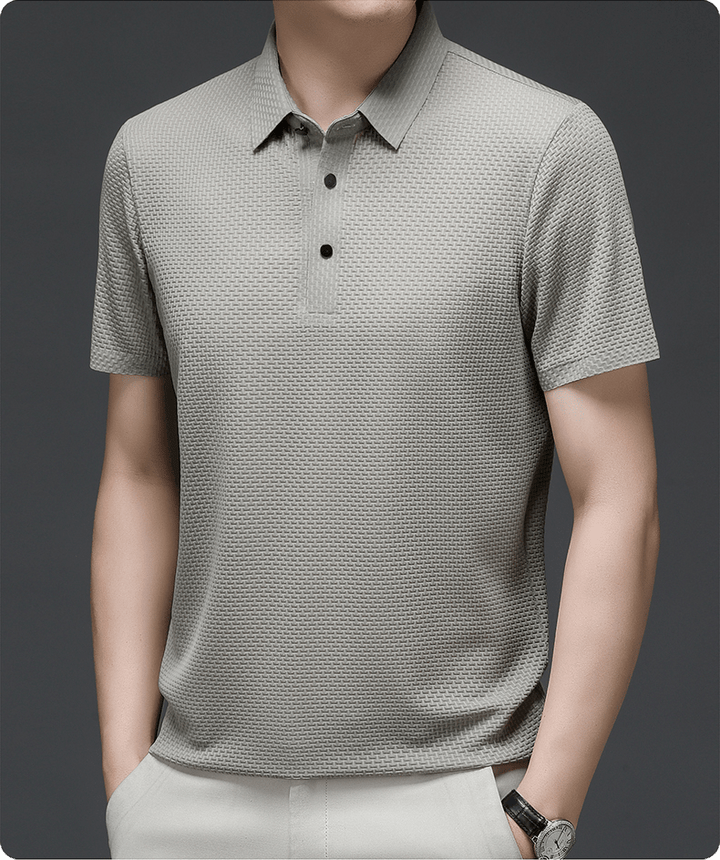 Polo homme moderne pour la mode masculine estivale. Alliant style, confort et respirabilité.