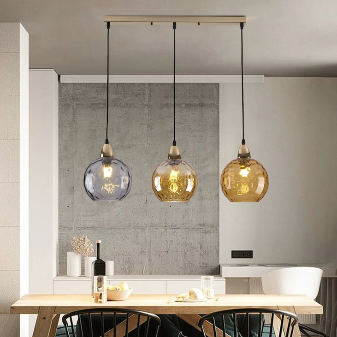 Lustre cluster 3 lampes, suspension élégante pour ambiance relaxante et moderne.