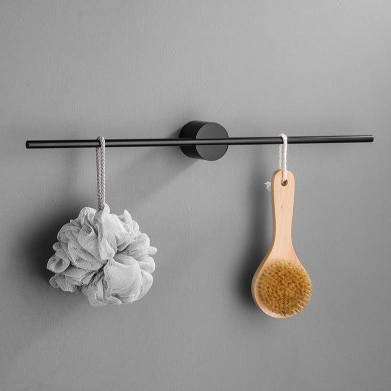 Support à serviettes scandinave en métal, fixation murale, idéal pour rangement salle de bain.