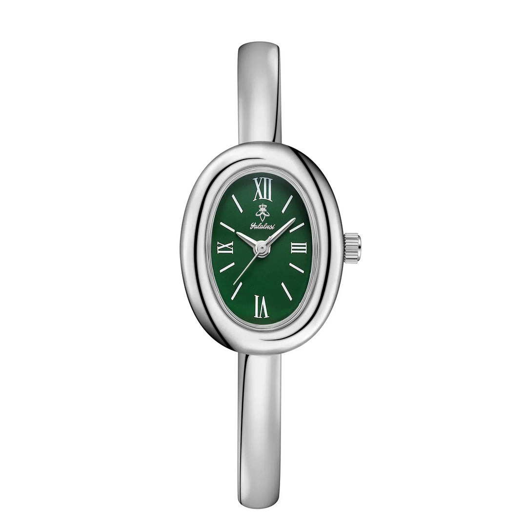 Montre femme ovale élégante avec bracelet jonc, style moderne et classique, accessoire sophistiqué.