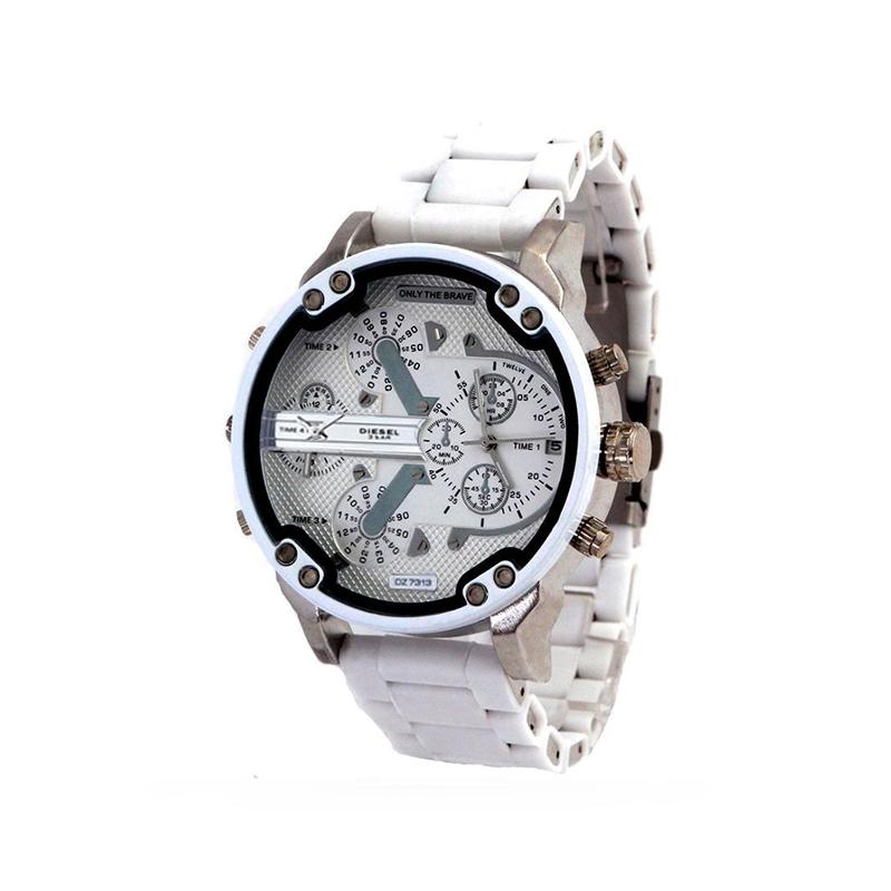 Montre chronographe quartz homme, étanche et fiable, design moderne qui allie style et performance.