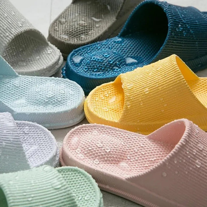 Mules ergonomiques pour femmes, parfaites contre la douleur au talon. Soulagement rapide et confort supérieur.