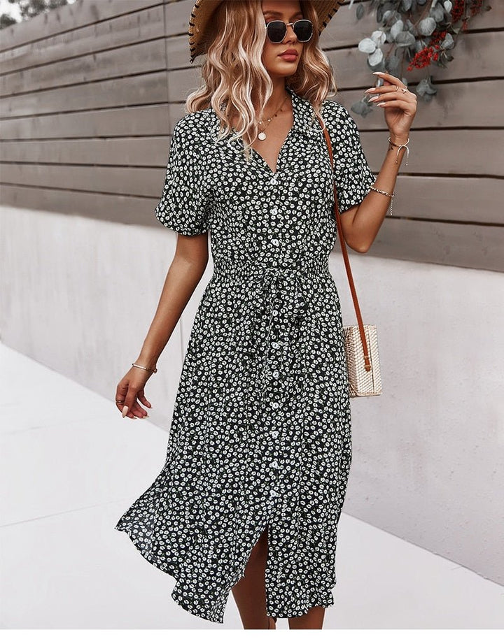 Robe femme fluide à motif floral coloré Luretta, avec ceinture, pour un look printanier bohème.