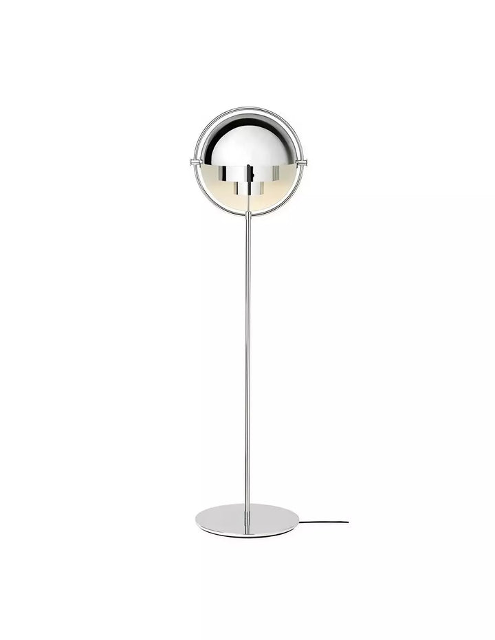 Lampadaire design sculptural en métal avec double têtes ajustables, éclairage intérieur moderne.