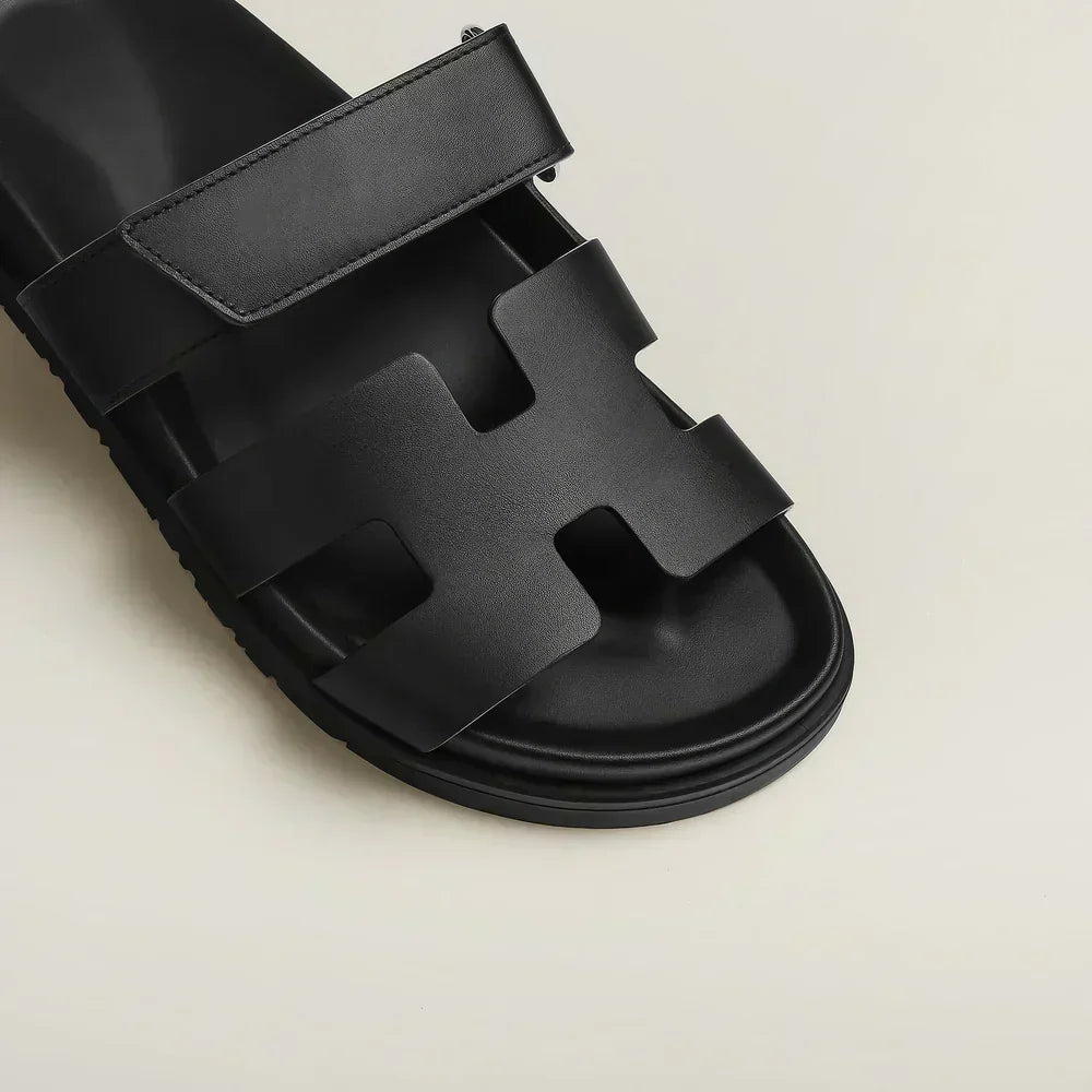 Sandales femme confortables à brides réglables pour un ajustement parfait et un soutien optimal en été.