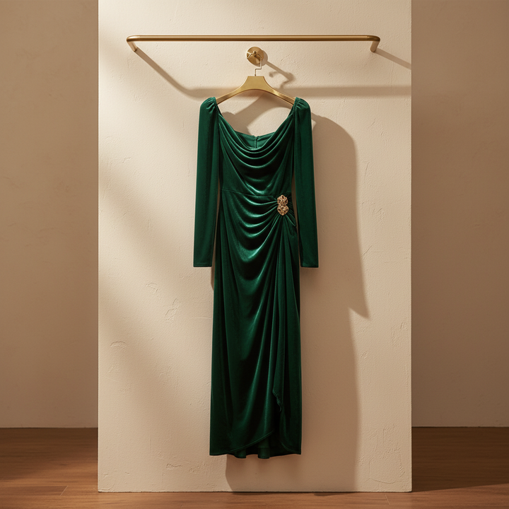 Magnifique robe midi élégante pour femme, parfaite pour les occasions spéciales, offrant confort et un look chic intemporel.