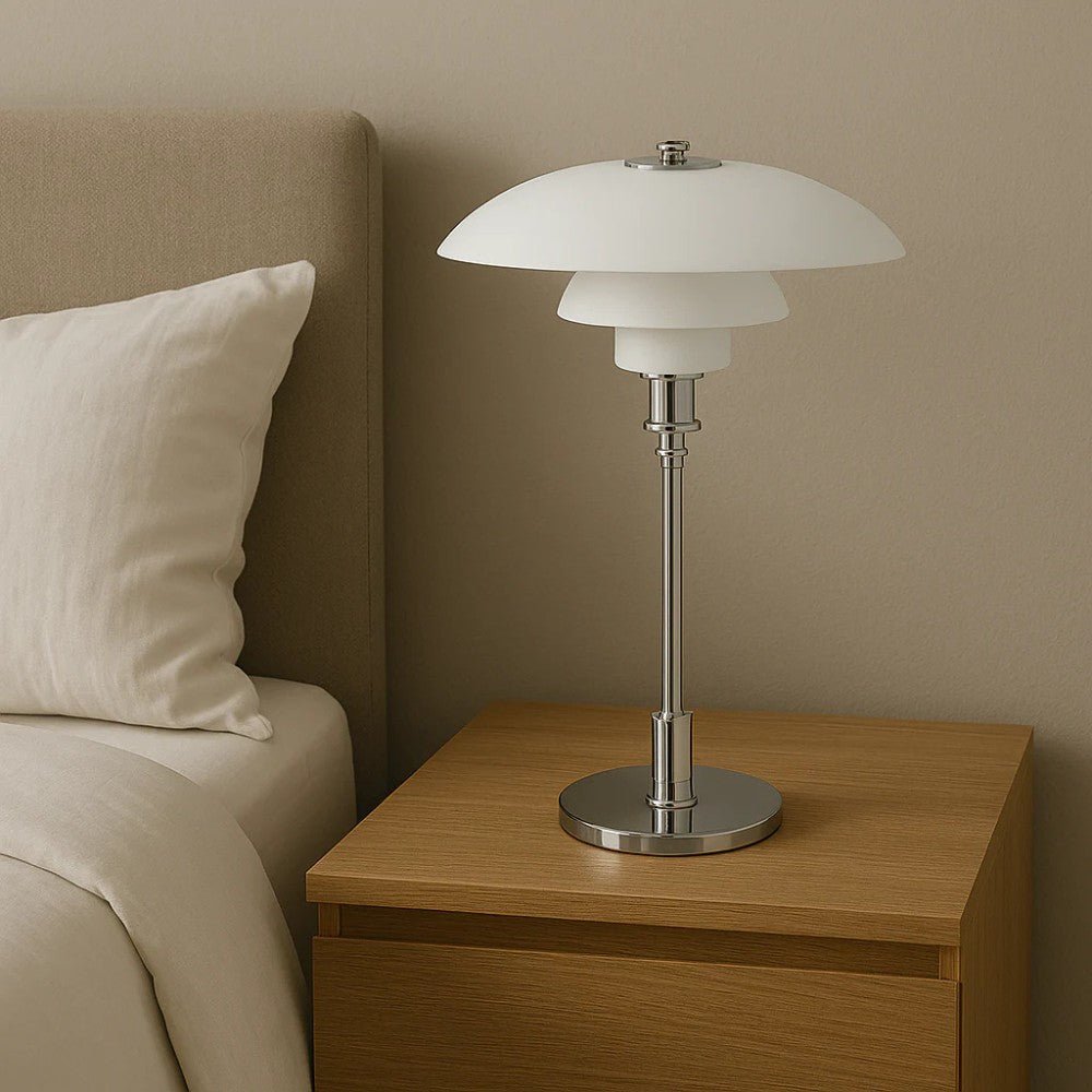 Lampe d'ambiance LED nordique en verre, design épuré, parfaite pour une décoration intérieure minimaliste et chaleureuse.