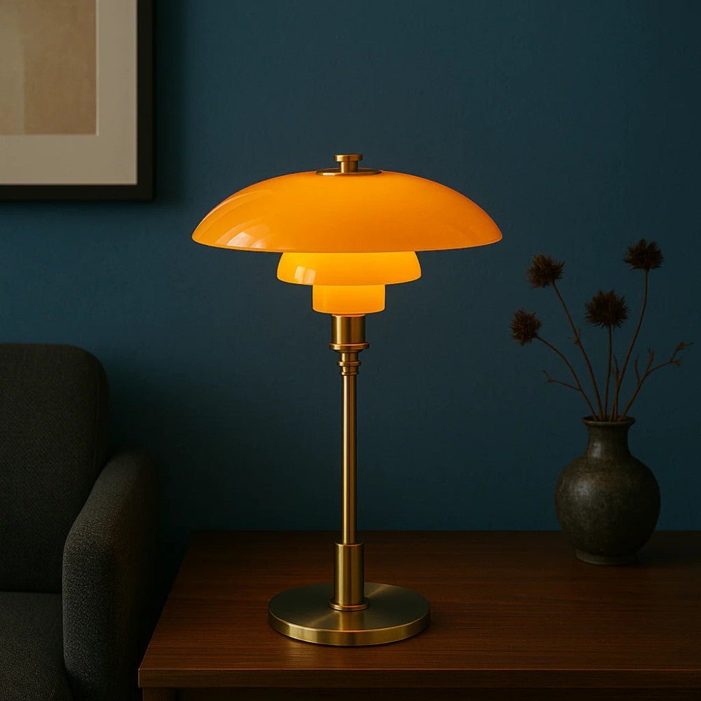 Lampe de table minimaliste, abat-jour en verre, base en fer, LED intégrée, design nordique chic.