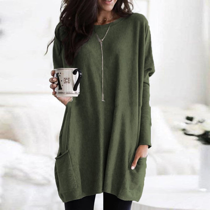 Robe-pull femme élégante et confortable, col rond, manches longues, parfaite automne-hiver.