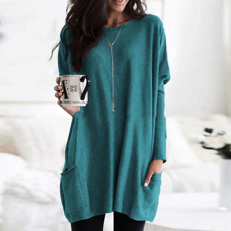 Robe-pull femme oversize décontractée, col rond, manches longues, style mode hiver.