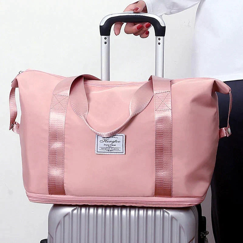 Sac week-end pour femmes, imperméable et pliable, bagage léger et pratique pour toutes escapades.