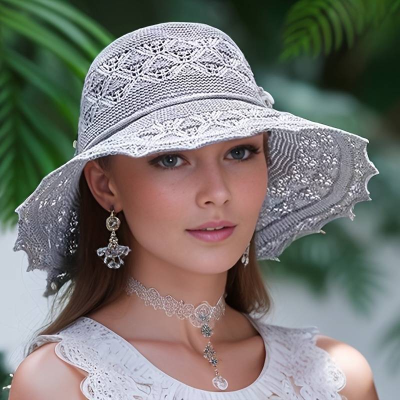 Chapeau de soleil pliable chic pour femme, protection UV idéale pour l'été et la plage.
