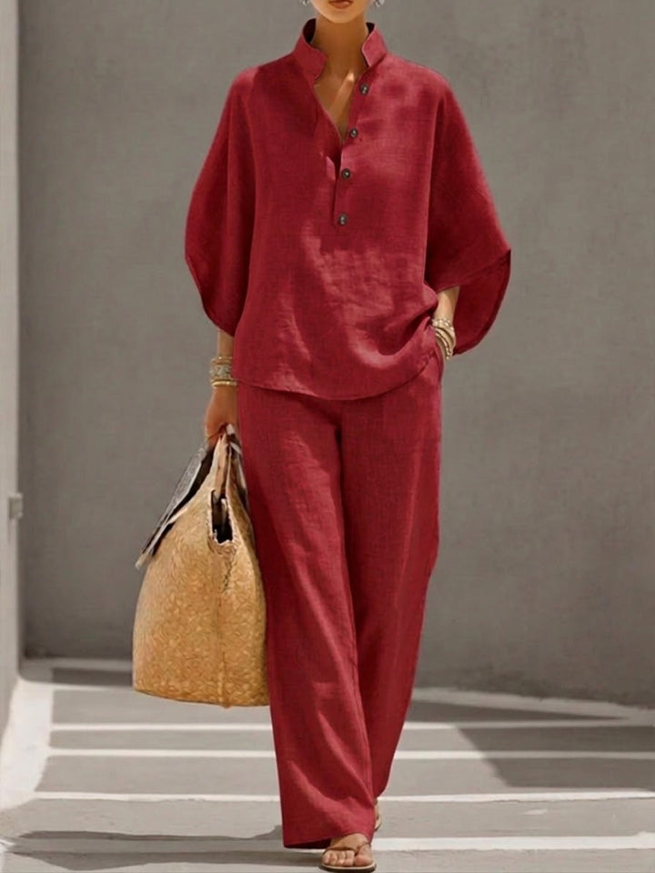 Ensemble femme estival en lin coton, élégant avec pantalon fluide et haut décontracté, parfait pour le quotidien.