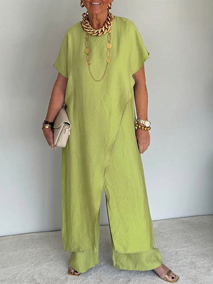 Tunique longue fluide et pantalon large femme, coupe ample. Tenue élégante et confortable pour toute occasion.