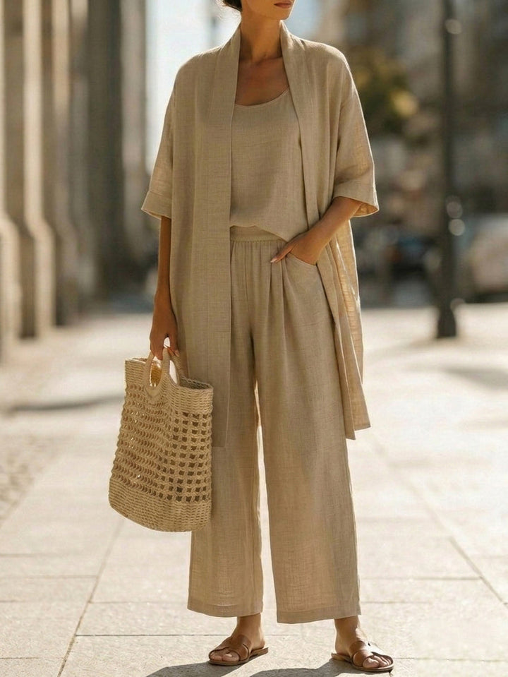 Ensemble trois pièces femme élégant & confortable pour le quotidien. Tenue décontractée minimaliste printemps/été.