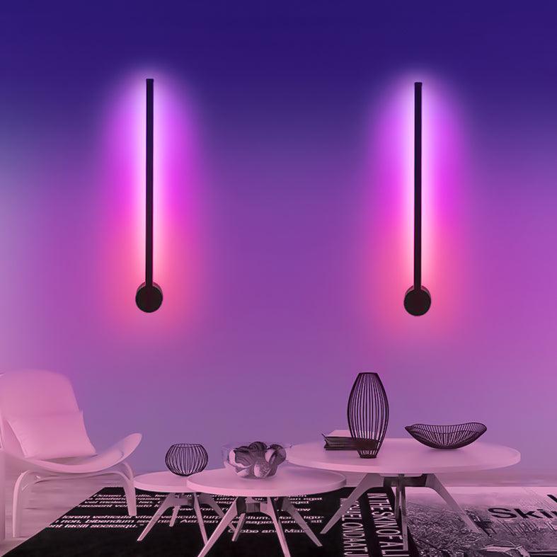 Applique LED créant une lumière d'ambiance chaleureuse, design moderne et chic, luminaire intérieur.