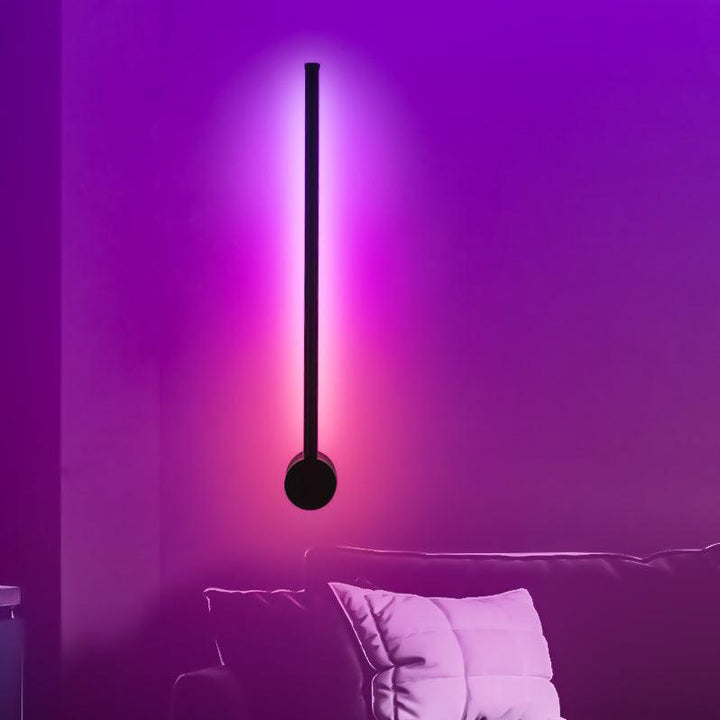 Applique murale LED pour salon, éclairage moderne et discret, optimise l'ambiance intérieure.