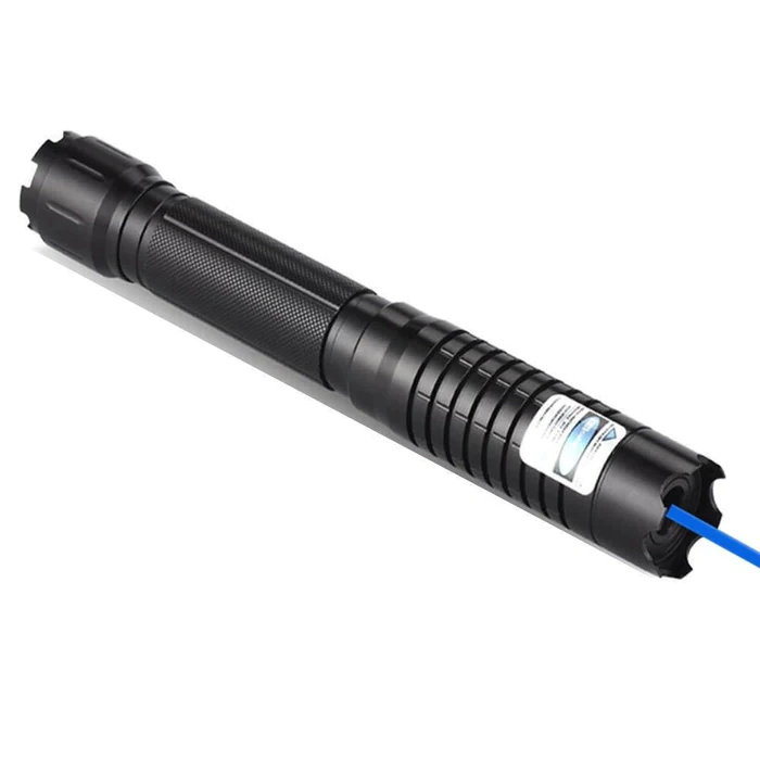 Robuste torche laser AeroForge Pro, lumière de survie étanche et puissante pour tous vos besoins extérieurs.