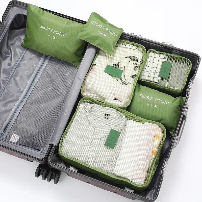 Rangement voyage astucieux avec ces sacs organisateurs de valise unisexe, simplifiant chaque déplacement.