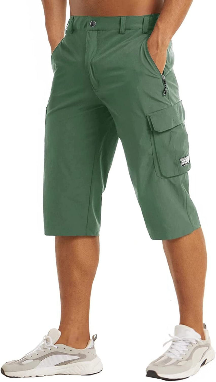 Short cargo homme décontracté, style estival moderne, confort optimal pour les journées chaudes.