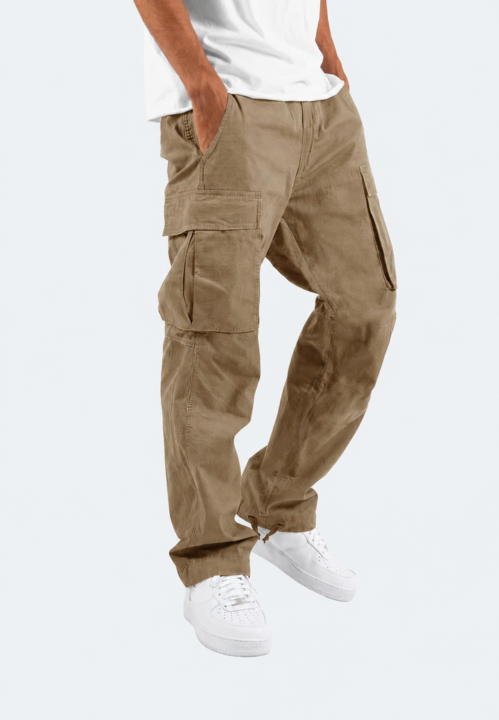 Pantalon cargo homme streetwear, coupe ample pour liberté de mouvement. Style urbain décontracté, polyvalent pour toute saison.