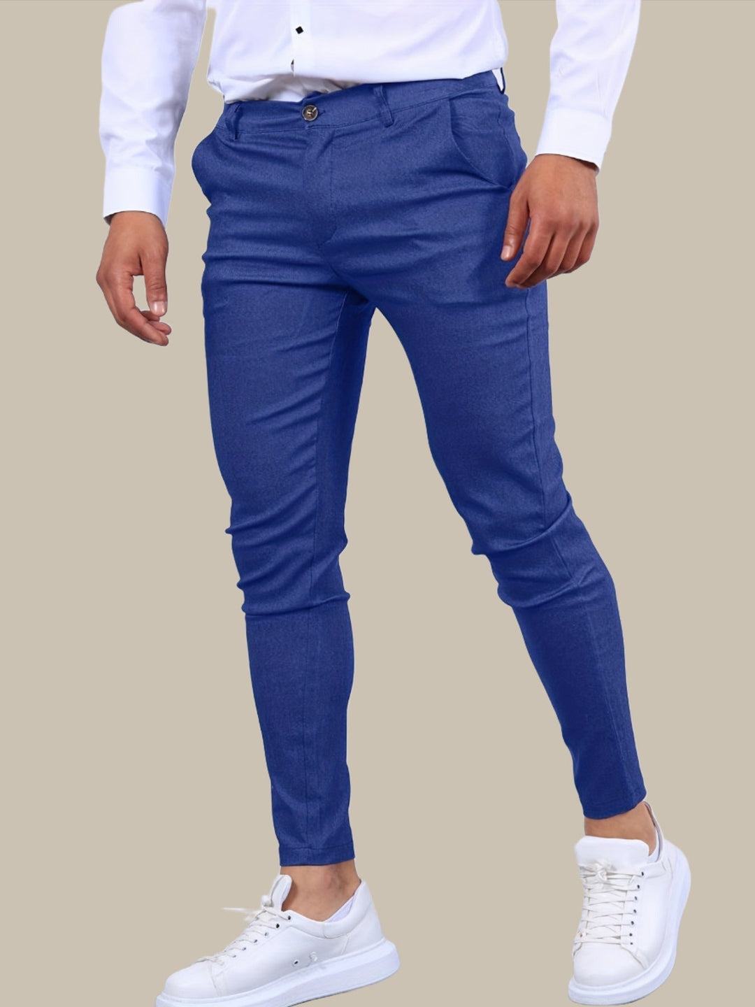 Pantalon homme casual chic, chino stretch slim fit. Parfait pour allier confort et élégance au quotidien avec style.