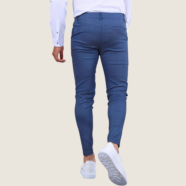 Pantalon 7/8 homme slim, style élégant et moderne, polyvalent pour occasions habillées ou décontractées.