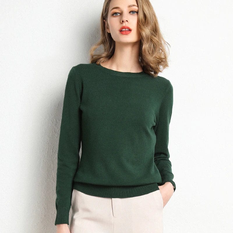 Pull tricoté classique pour femme, idéal automne-hiver, col rond, confort et style pour toutes occasions.