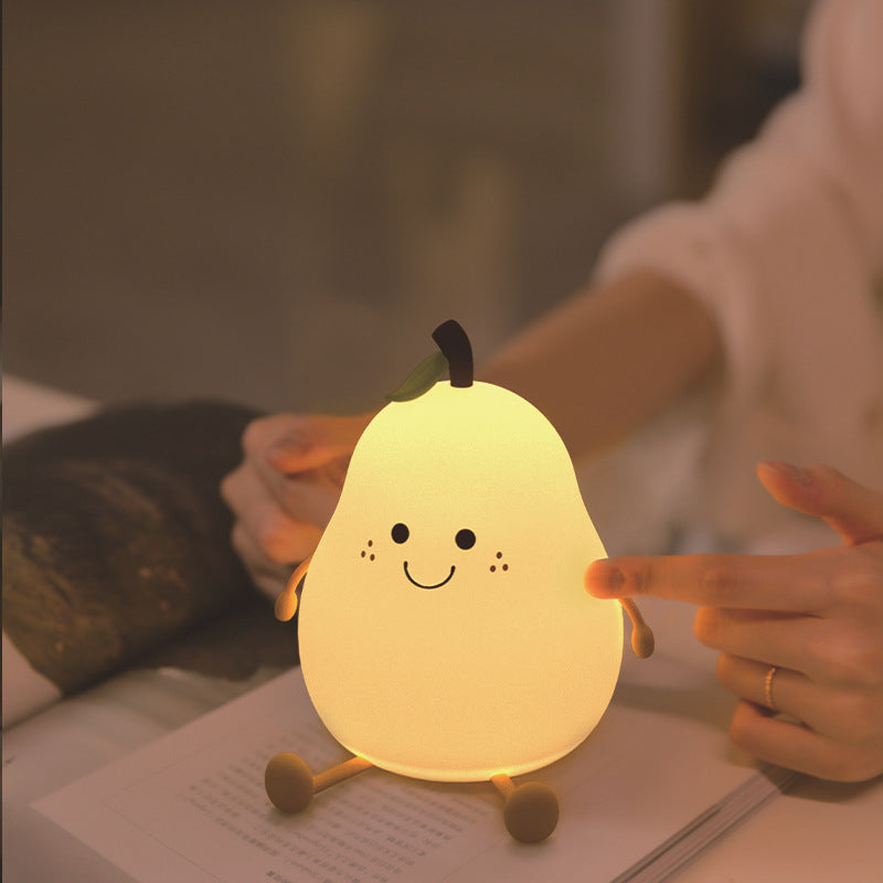 Veilleuse enfant poire à intensité lumineuse réglable, idéale pour la nuit.