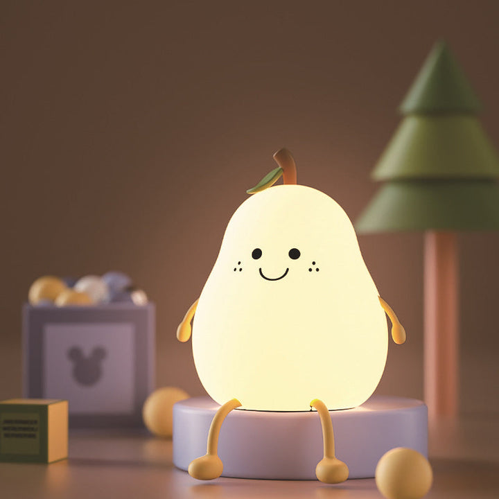 Veilleuse décorative et fonctionnelle en forme de poire, éclairage LED pour chambre enfant.