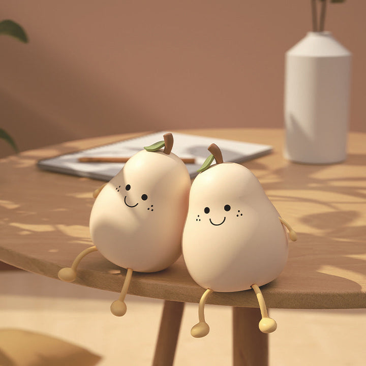 Lampe de nuit poire pour enfants, lumière LED réglable, douce et sûre pour la chambre.