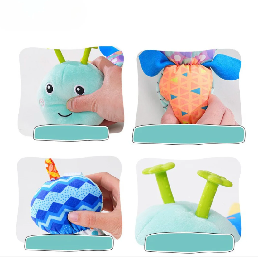 Peluche chenille douce pour nouveau-né, éveil sensoriel tactile et auditif, jouet musical sûr et réconfortant.