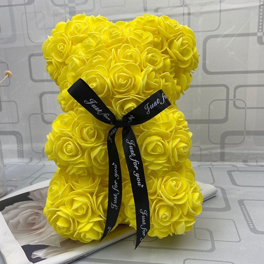 PetalCuddle ourson rose éternelle, un cadeau mémorable et romantique pour femme.