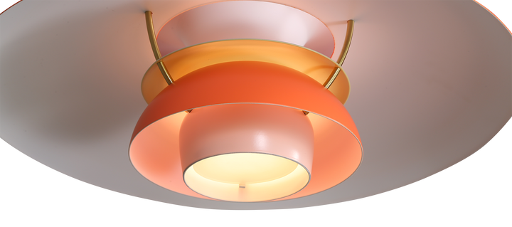 Plafonnier LED glamour et élégant, un lustre design qui transforme l'ambiance de votre intérieur.