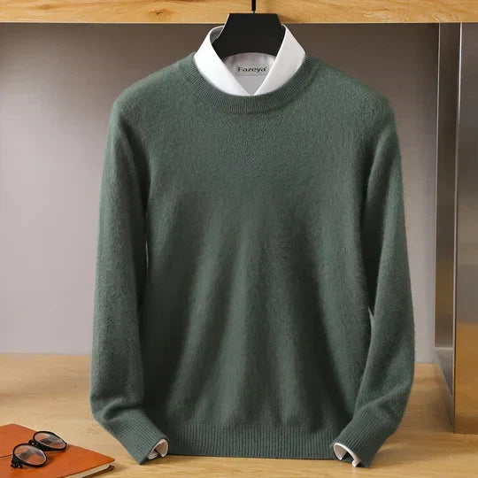 Pull homme col rond vert sapin, vêtement polyvalent pour toute occasion. Essentiel automne/hiver.