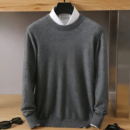 Pullover homme col rond doux en laine mélangée, chaleur et confort pour l'hiver. Pull essentiel.