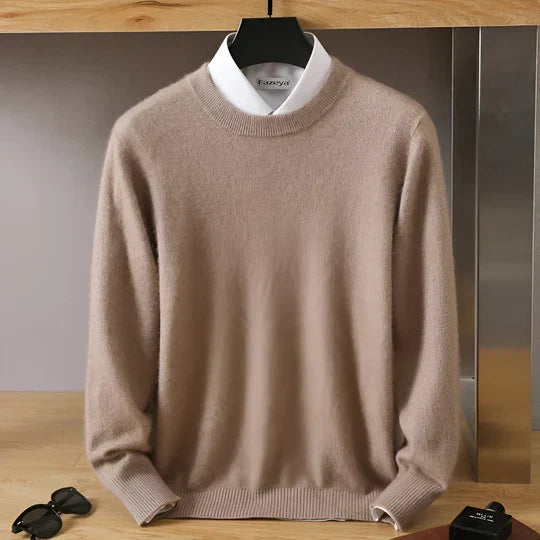 Pull col rond homme vert foncé, idéal à superposer pour un look stylé et chaud en hiver.