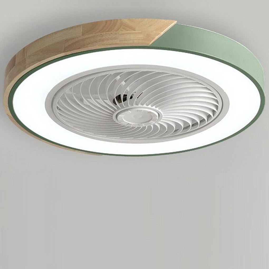 Éclairage LED de plafond et ventilateur silencieux, idéal pour un confort moderne à la maison.