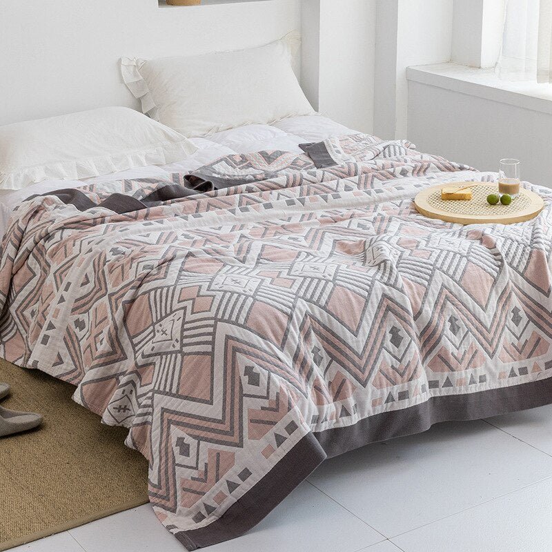 Couverture douce et moderne, idéale pour la décoration de votre salon ou chambre à coucher.