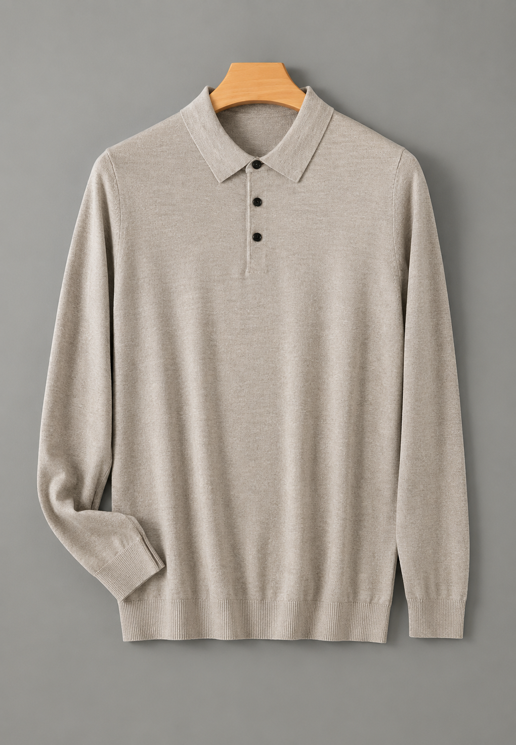 Polo homme sophistiqué à manches longues, parfait pour l'automne et l'hiver, élégance assurée.