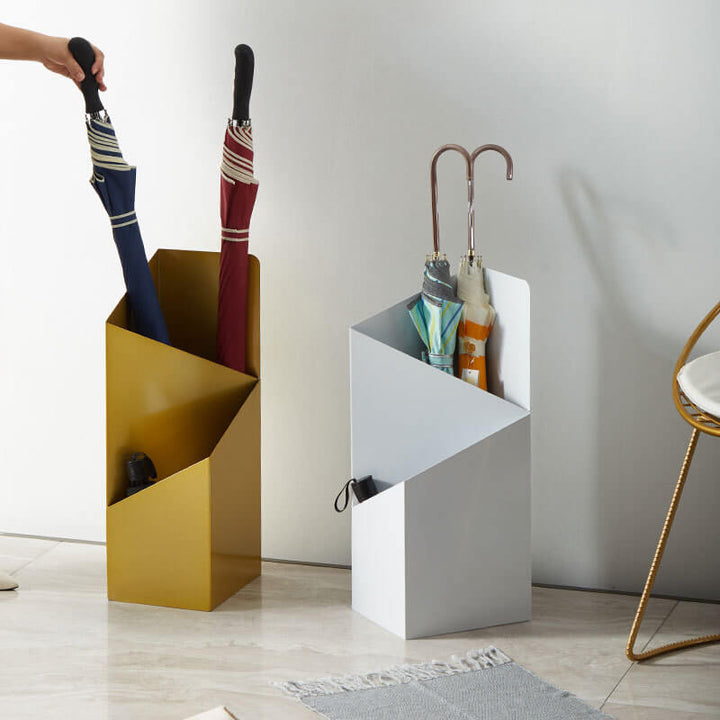 Porte-parapluies scandinave élégant, parfait pour organiser et décorer l'entrée de votre maison.
