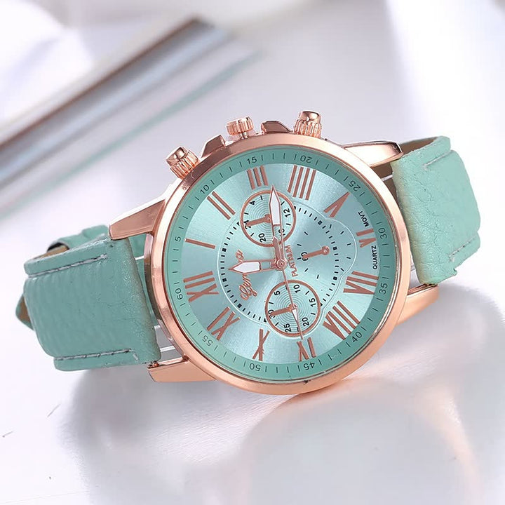 Détail montre femme élégante, fermoir discret. Bracelet classique et intemporel pour un look raffiné et sophistiqué.
