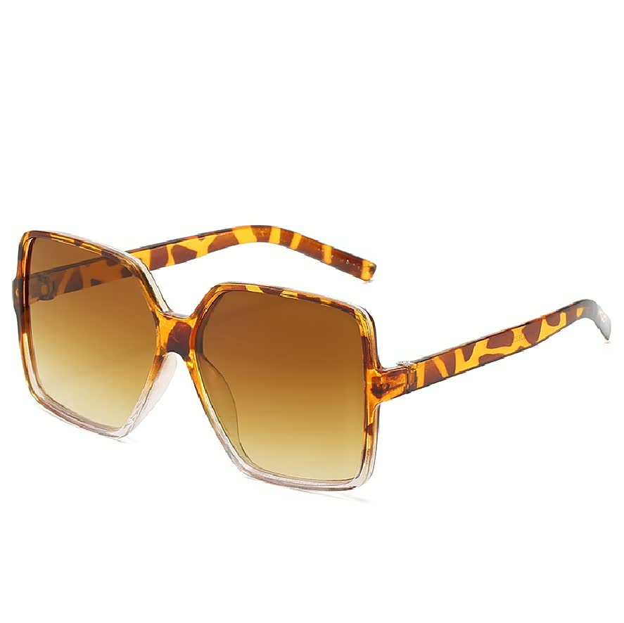 Protection UV maximale avec ces lunettes de soleil femme, un accessoire de mode estival incontournable.
