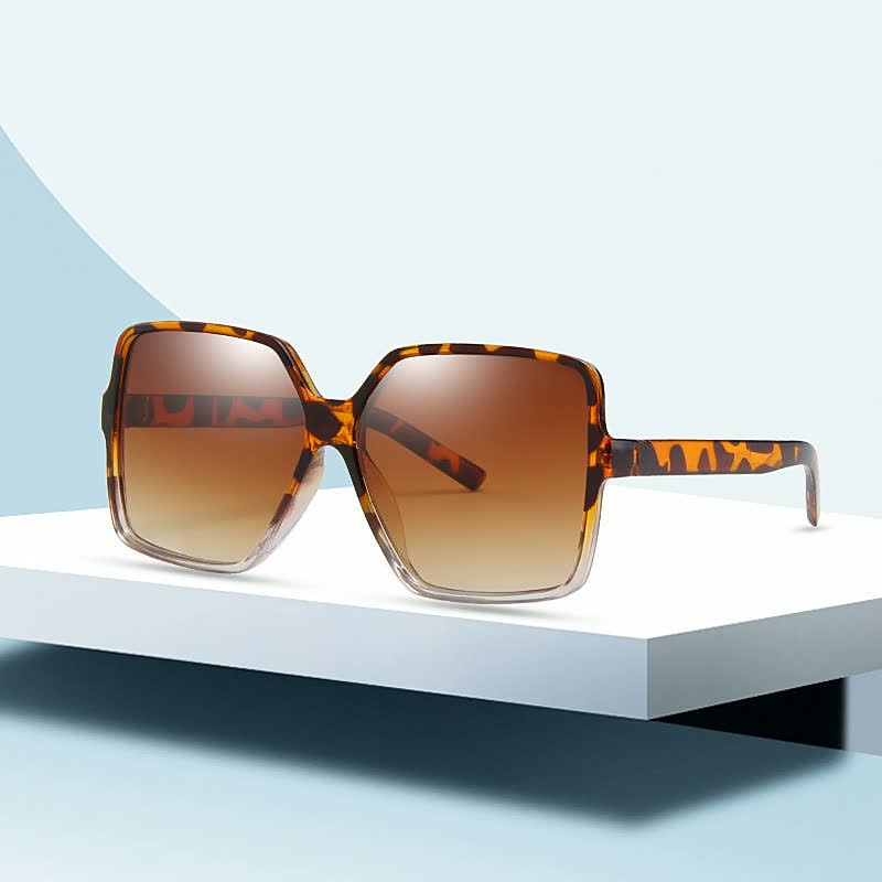 Lunettes de soleil femme polyvalentes, mode et protection UV pour un été stylé et sans souci.