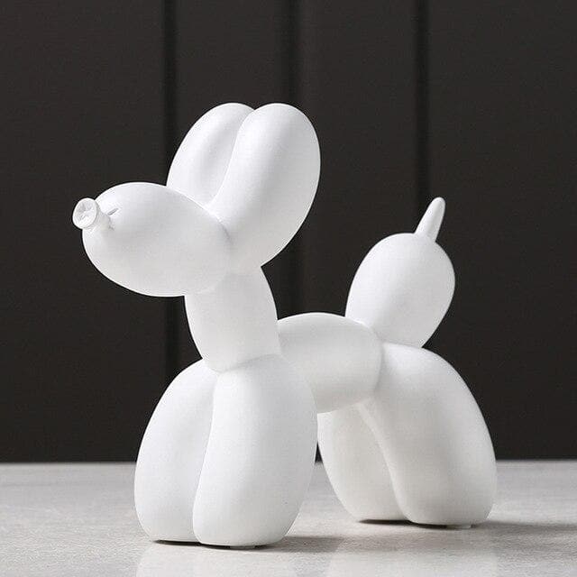 Pièce d'art en résine: sculpture chien ballon. Idéale pour une décoration de bureau ou maison de style luxe.
